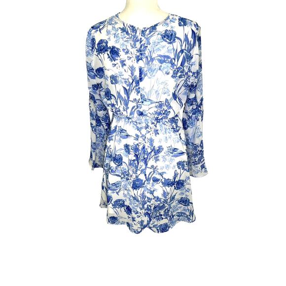 Urban Outfitters Love Sadie Blue White Floral Bird Bell Sleeve Mini Dress - Picture 6 of 9